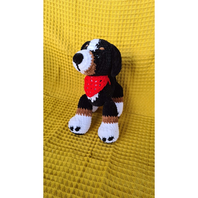Gehäkelter Berner Sennenhund